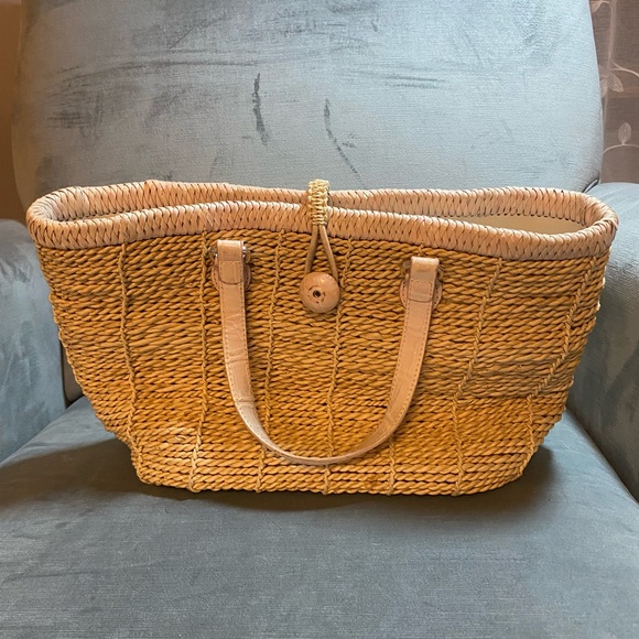 Brighton Handbags - Brighton Straw Tote with pink trim, no callouts, 16”x9”X 5.5”body, nice swim bag